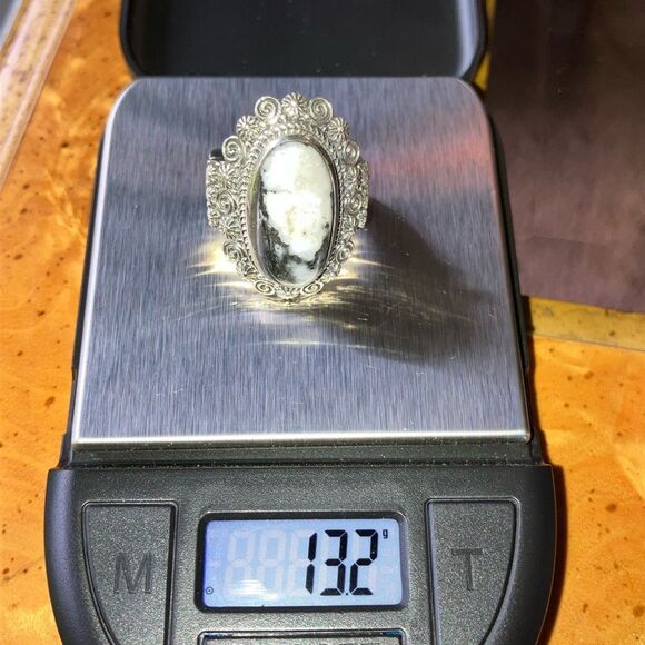 Genuine White Buffalo Sterling Silver Artistic Ring Size 6 - Picture 7 of 8